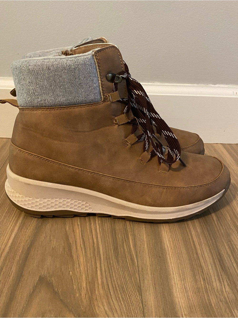 Maurices Women's 10 Tan Casual Lace-Up Boots with Gray Collar Ladies